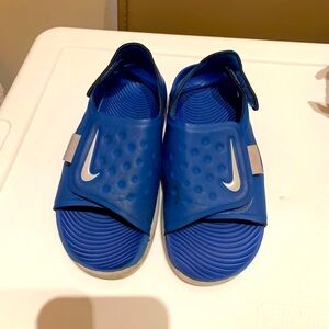 Nike boys water shoes. Size 13 little kids. Gently worn.